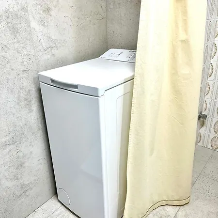 Natalie Sun 100m To The Center *