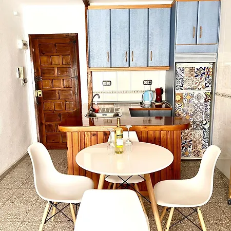 Natalie Sun 100m To The Center *