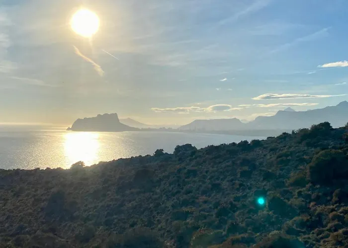 Natalie Sun 100m To The Center *