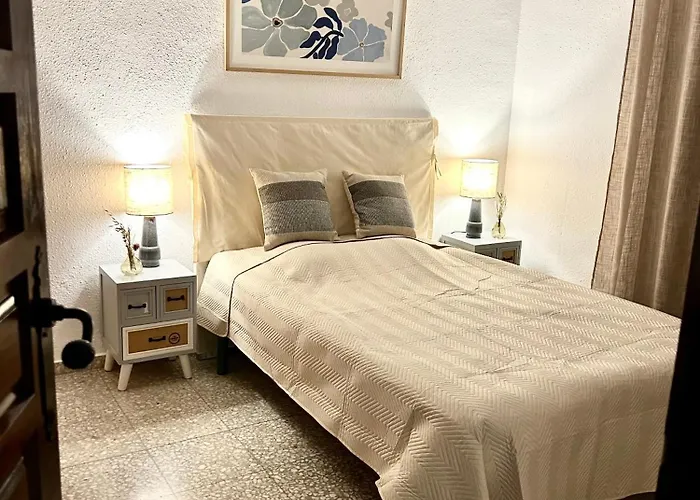 Natalie Sun 100m To The Center *